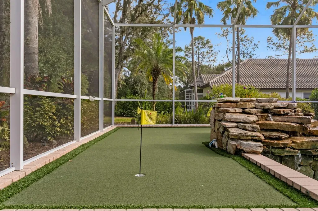 6441 Renwick Circle Tampa FL 33647