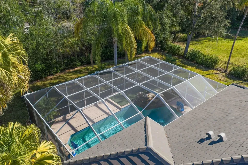 6441 Renwick Circle Tampa FL 33647