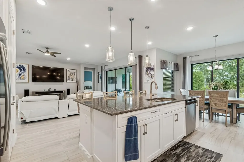 4952 Surfside Circle Bradenton FL 34211