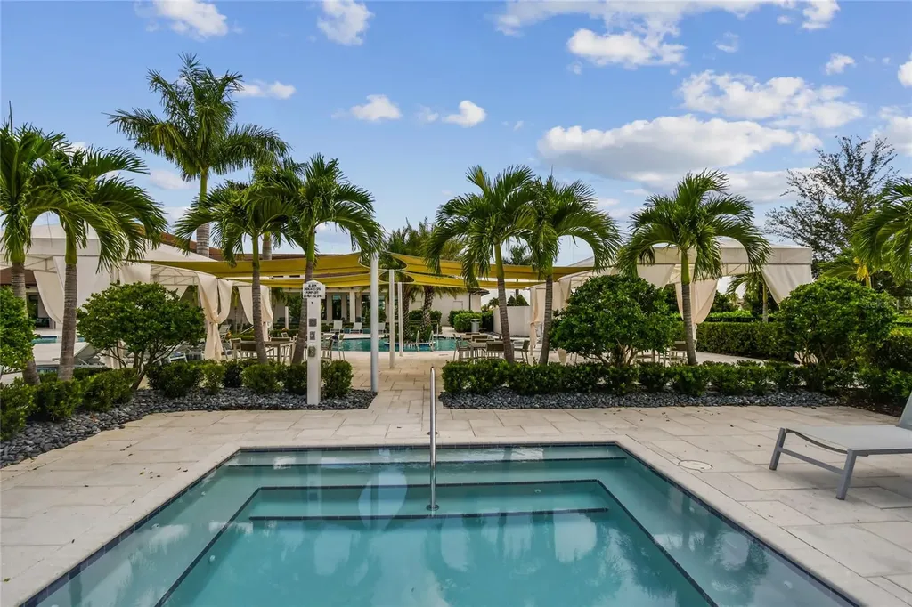 4952 Surfside Circle Bradenton FL 34211