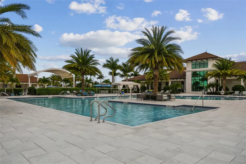 4952 Surfside Circle Bradenton FL 34211