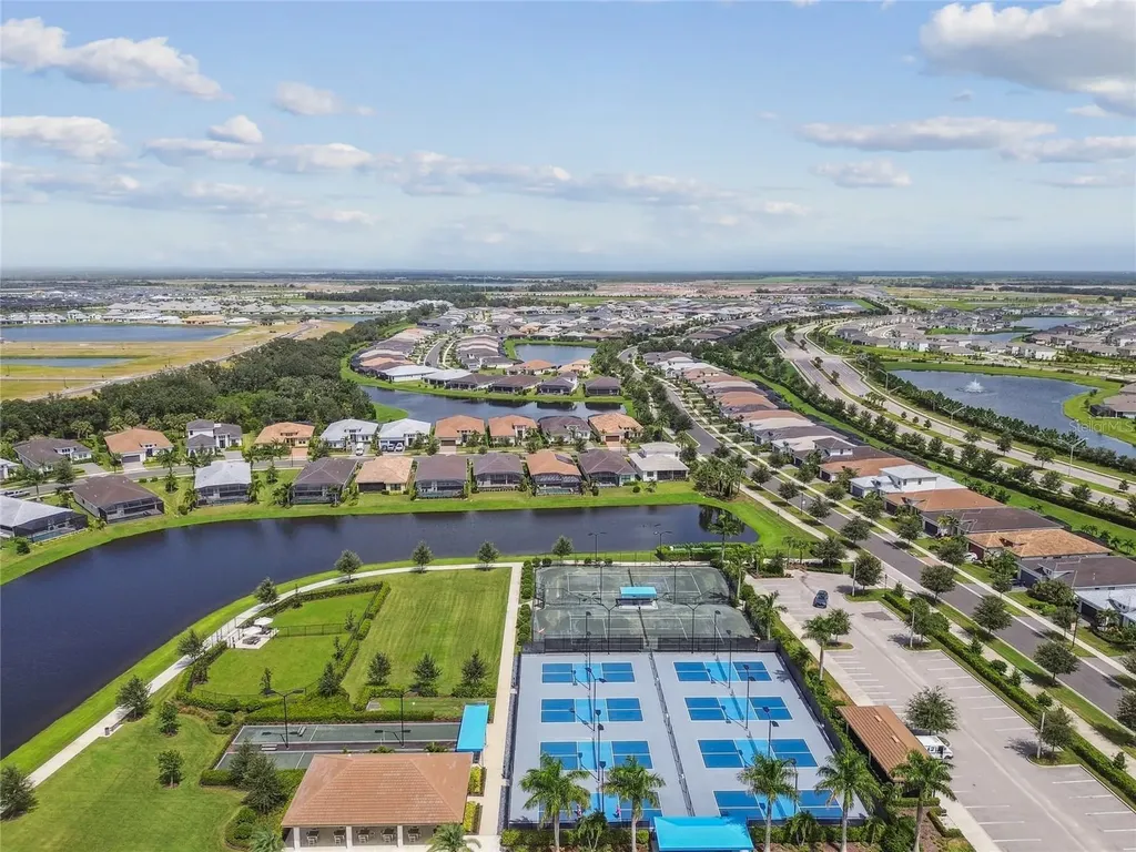 4952 Surfside Circle Bradenton FL 34211