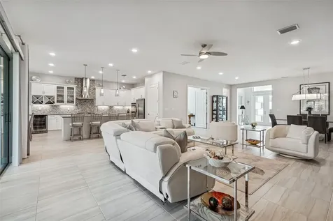 4952 Surfside Circle Bradenton FL 34211