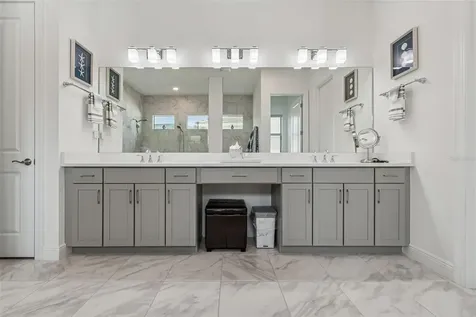 4952 Surfside Circle Bradenton FL 34211