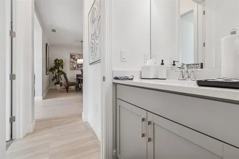 4952 Surfside Circle Bradenton FL 34211