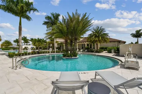4952 Surfside Circle Bradenton FL 34211