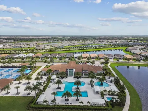 4952 Surfside Circle Bradenton FL 34211