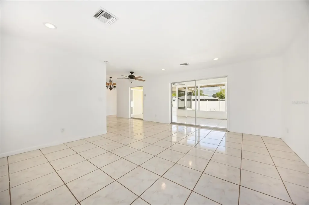 39 Forest Hill Court Avon Park FL 33825
