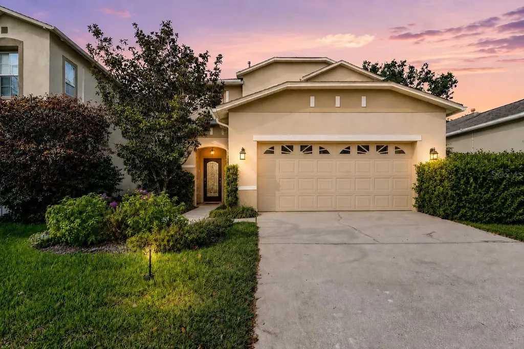 2449 Silvermoss Drive Wesley Chapel FL 33544