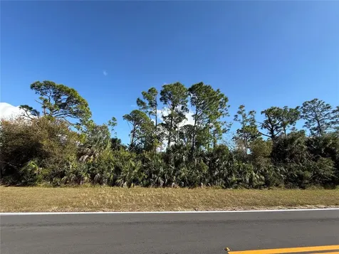 9065 Willmington Boulevard Englewood FL 34224