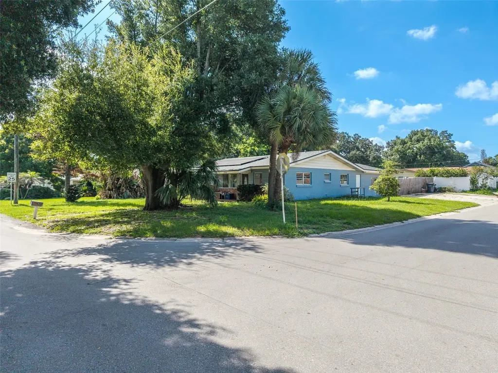 1500 Avenue H NE Winter Haven FL 33881