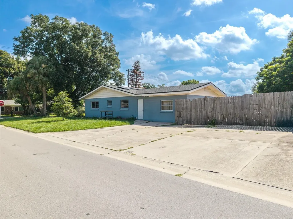 1500 Avenue H NE Winter Haven FL 33881