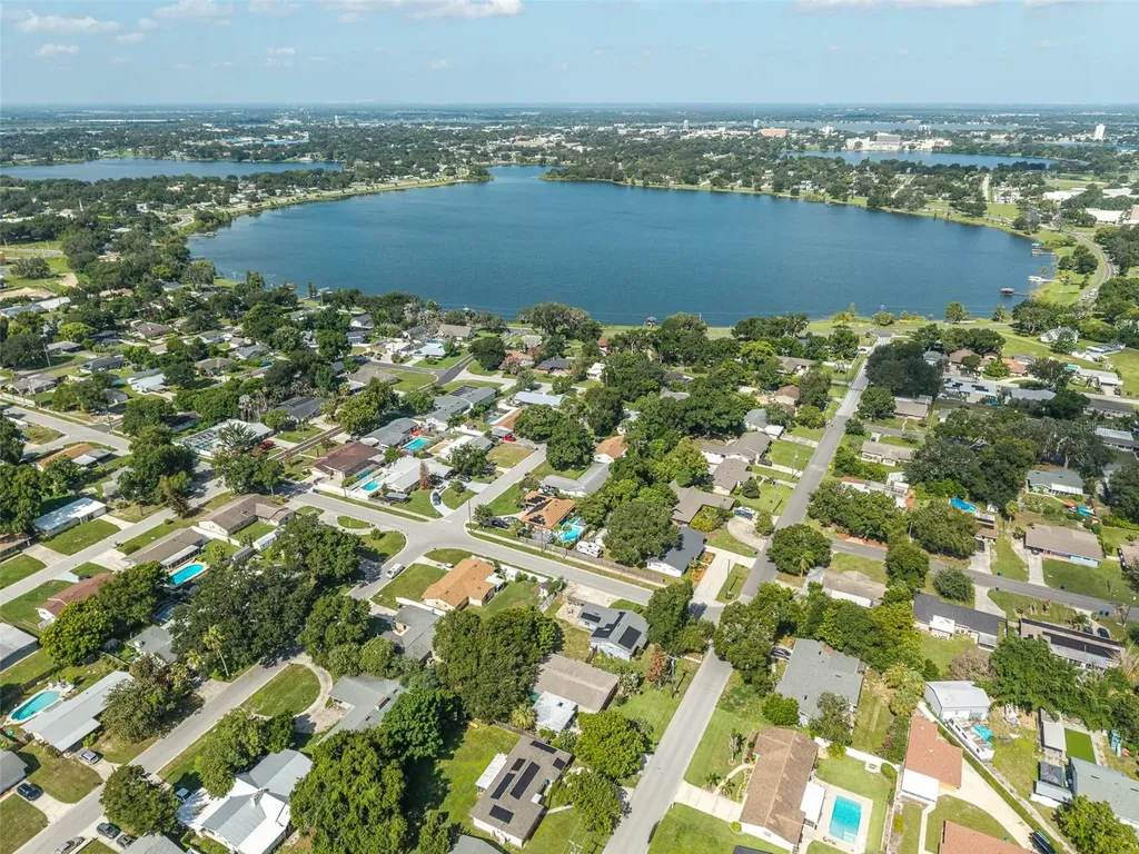1500 Avenue H NE Winter Haven FL 33881
