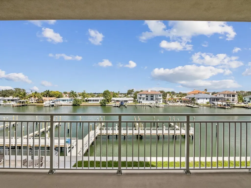 125 Island Way Clearwater Beach FL 33767