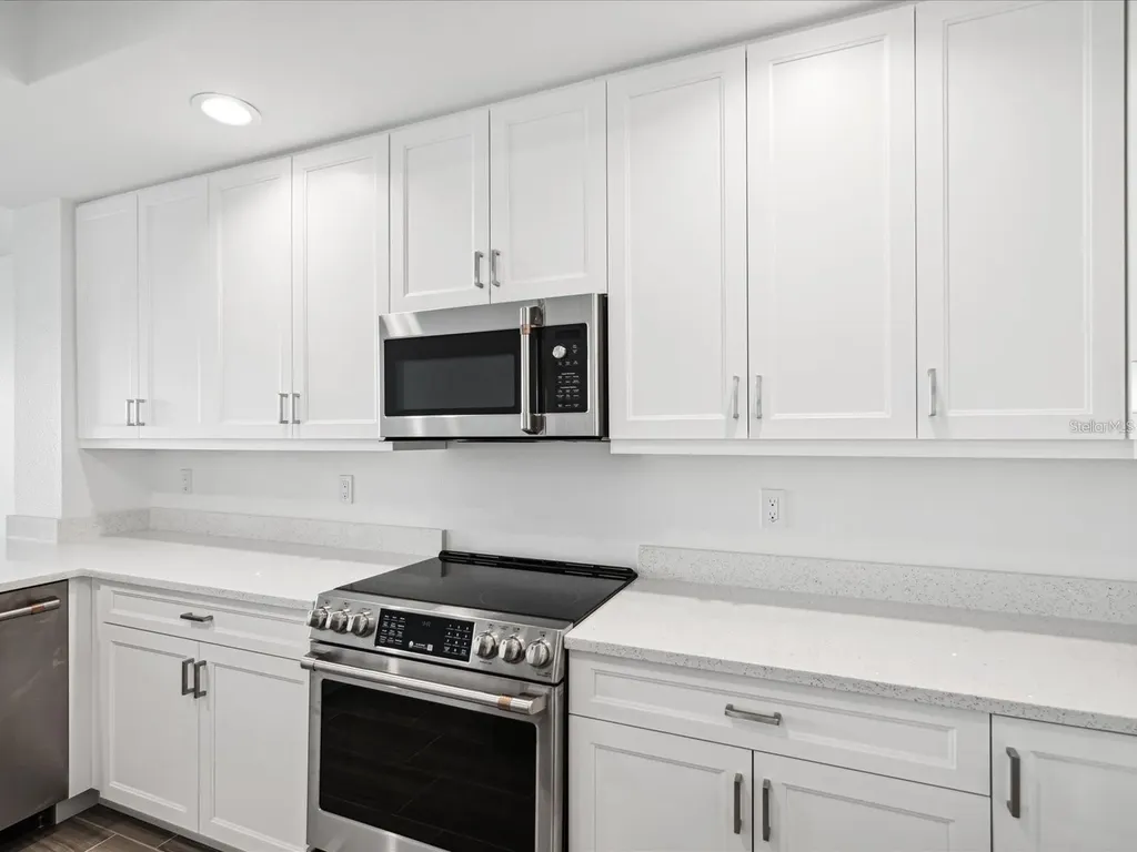 125 Island Way Clearwater Beach FL 33767