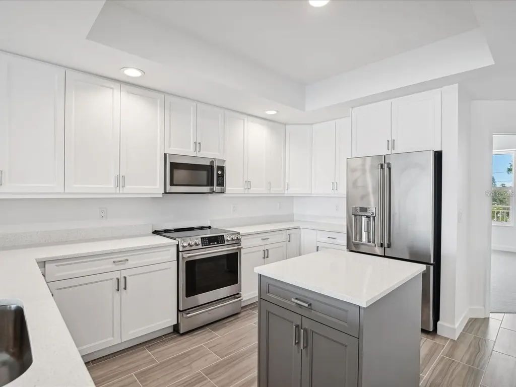 125 Island Way Clearwater Beach FL 33767