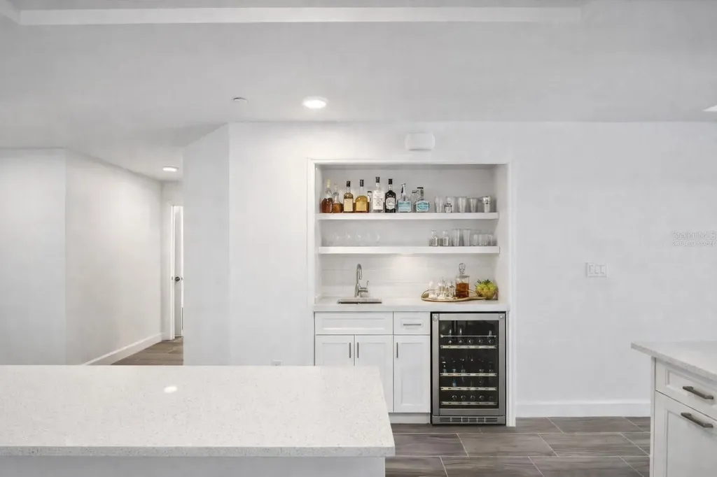 125 Island Way Clearwater Beach FL 33767