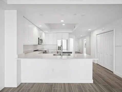 125 Island Way Clearwater Beach FL 33767