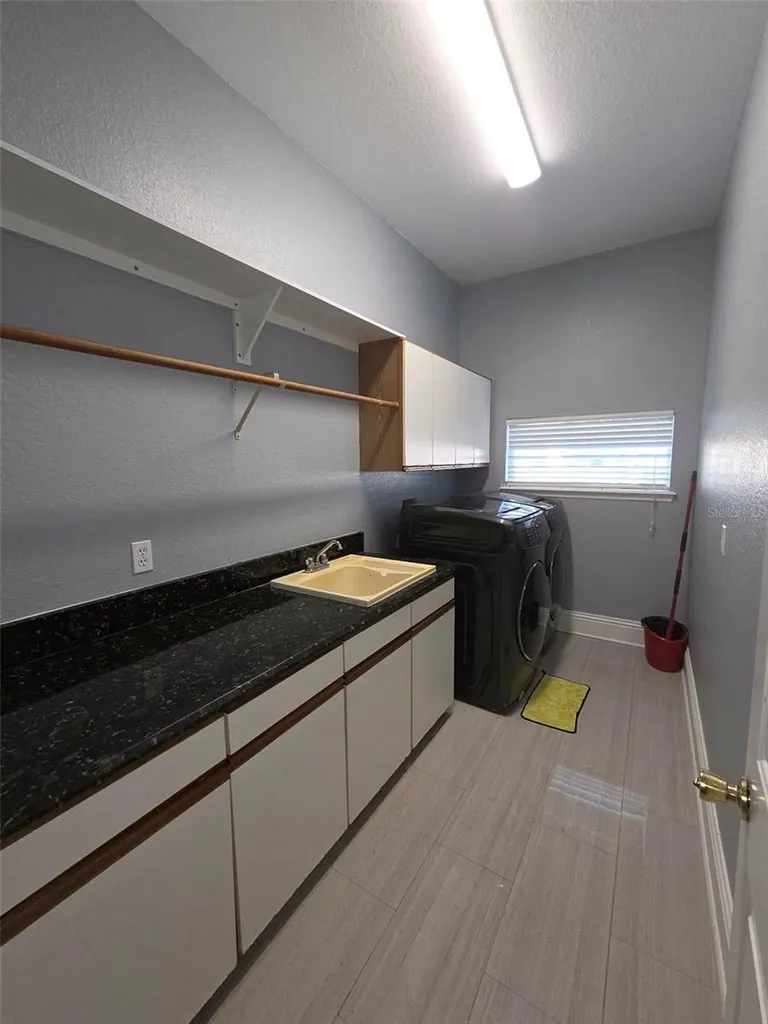 7600 Debeaubien Drive Orlando FL 32835