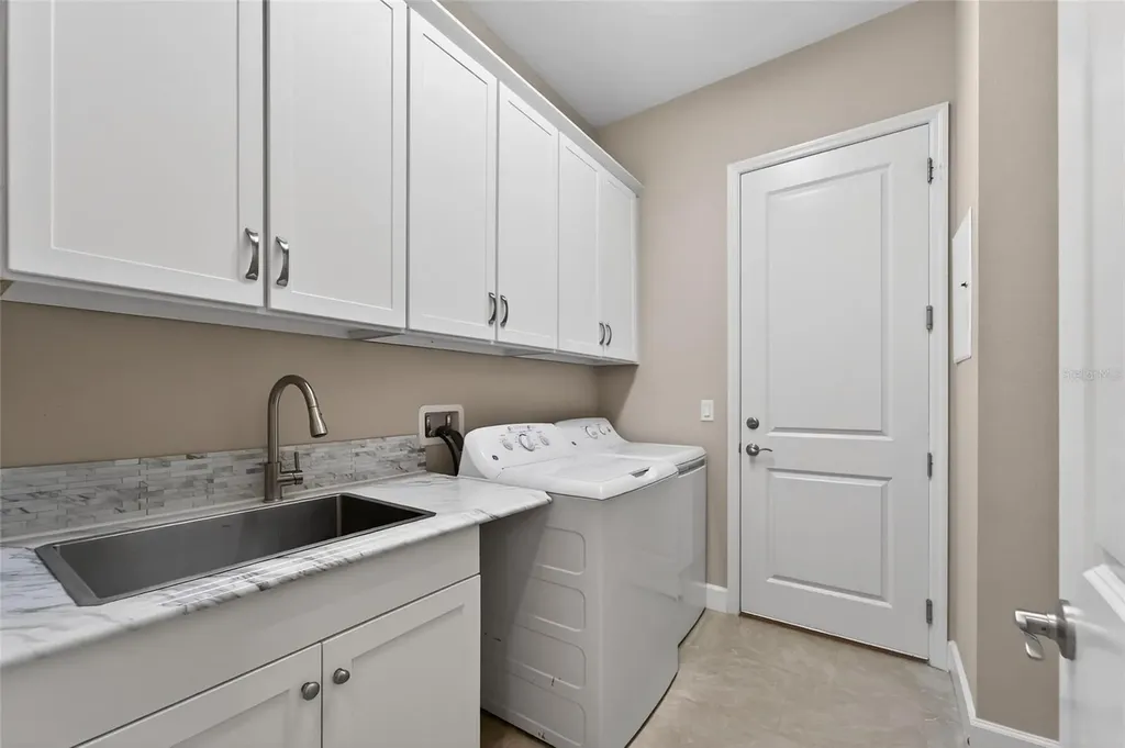 15512 Corona Del Mar Drive Wimauma FL 33598