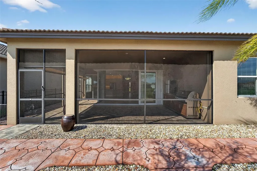 15512 Corona Del Mar Drive Wimauma FL 33598