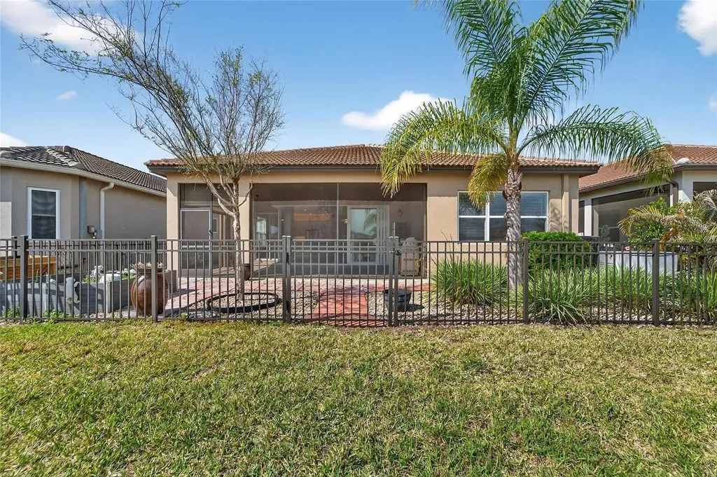 15512 Corona Del Mar Drive Wimauma FL 33598