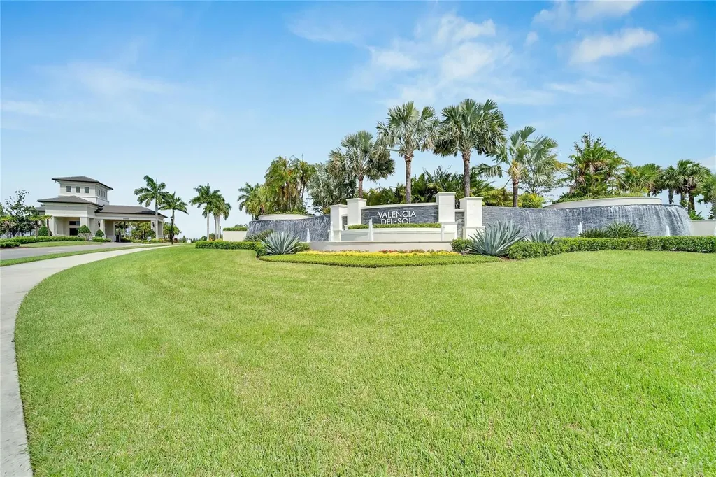 15512 Corona Del Mar Drive Wimauma FL 33598