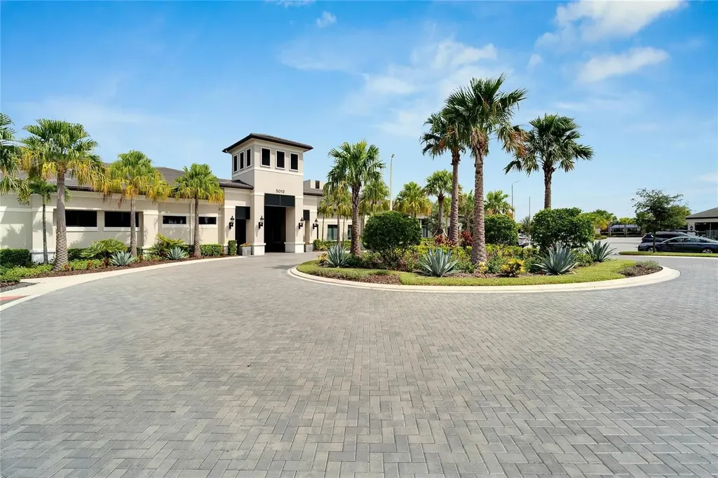 15512 Corona Del Mar Drive Wimauma FL 33598