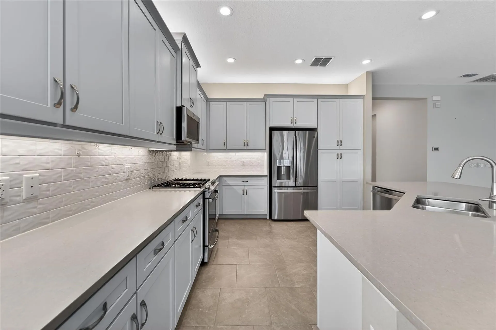 15512 Corona Del Mar Drive Wimauma FL 33598