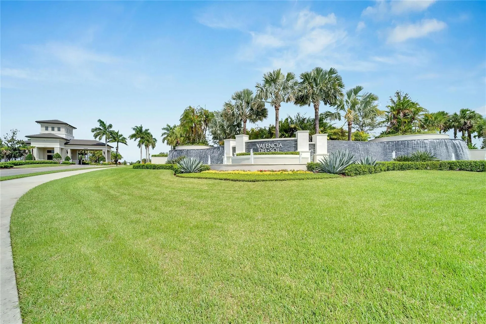 15512 Corona Del Mar Drive Wimauma FL 33598