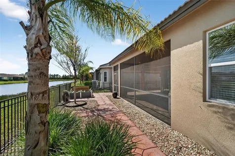 15512 Corona Del Mar Drive Wimauma FL 33598