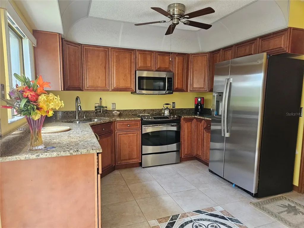 2014 E View Drive Sun City Center FL 33573