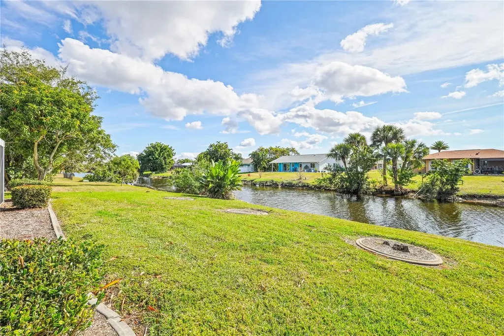 208 Annapolis Lane Rotonda West FL 33947
