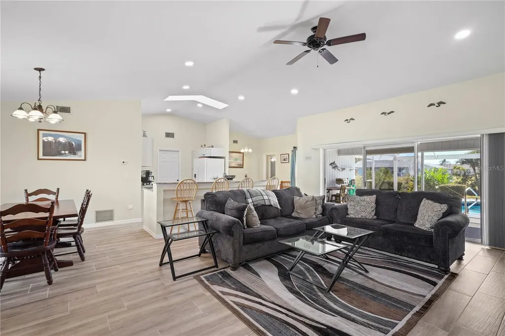 208 Annapolis Lane Rotonda West FL 33947