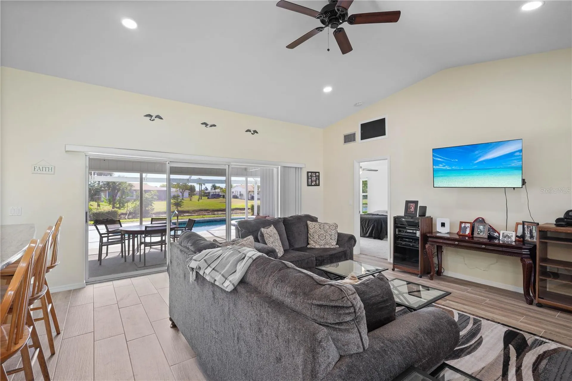 208 Annapolis Lane Rotonda West FL 33947
