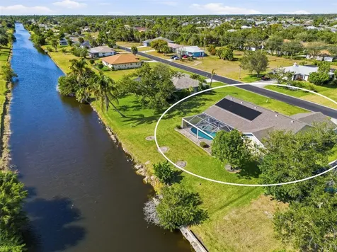 208 Annapolis Lane Rotonda West FL 33947