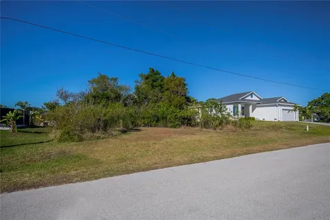 3013 Chapman Boulevard Punta Gorda FL 33950