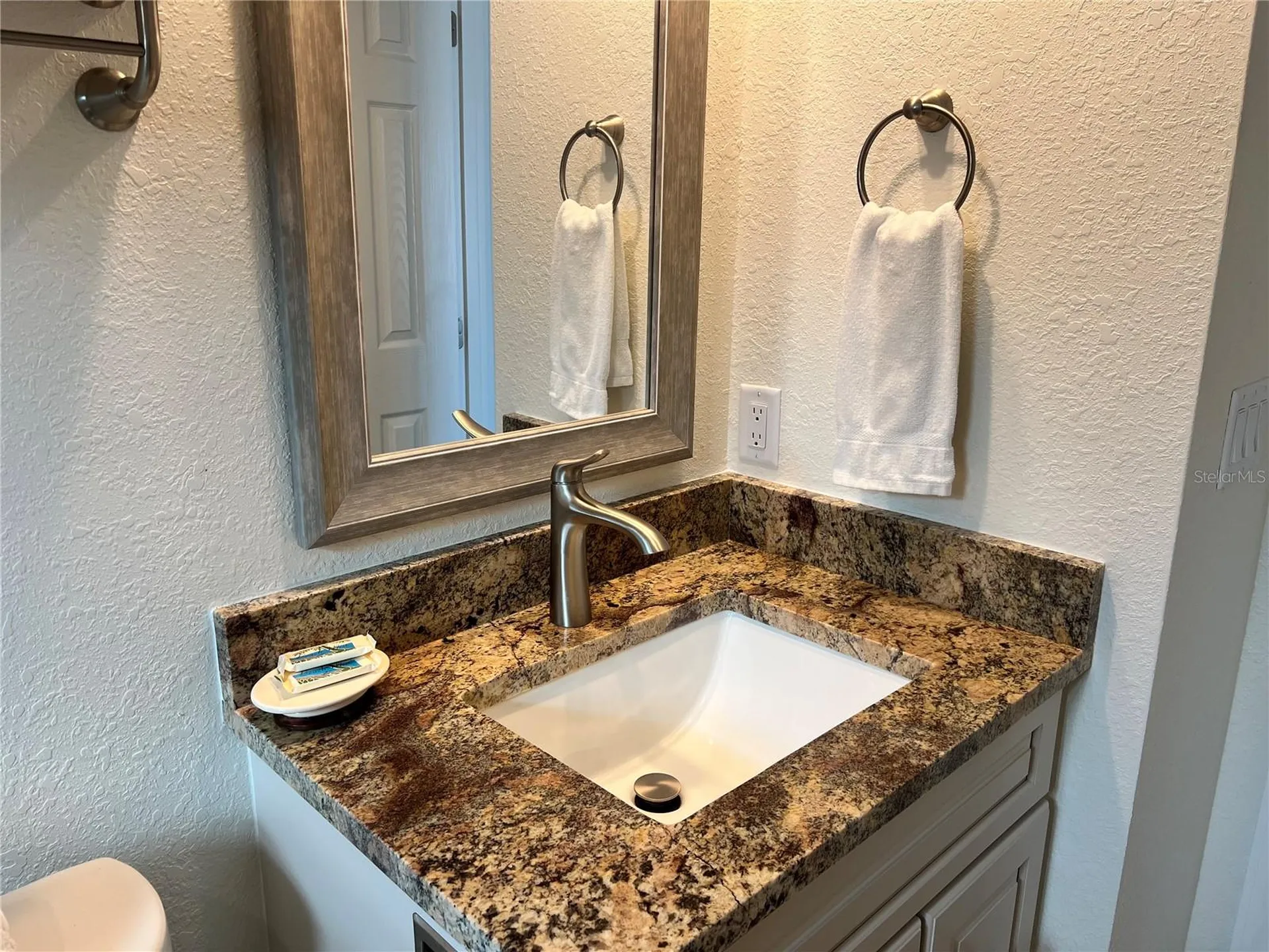 6154 Midnight Pass Road Sarasota FL 34242