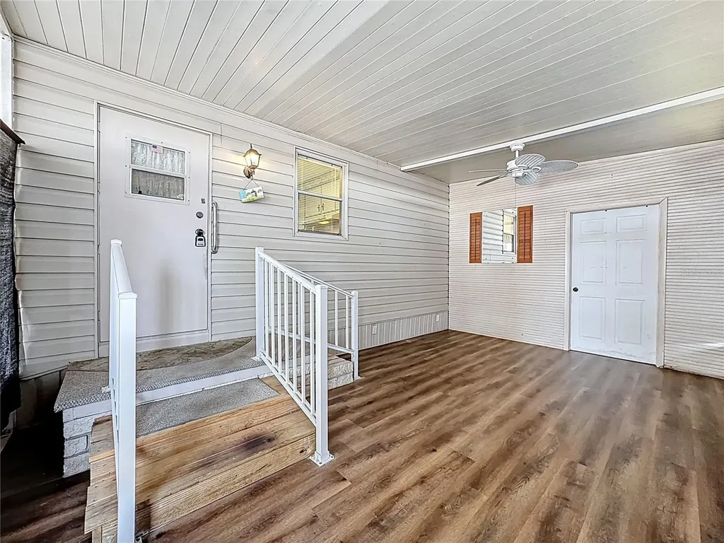 1311 Mohawk Circle Tavares FL 32778
