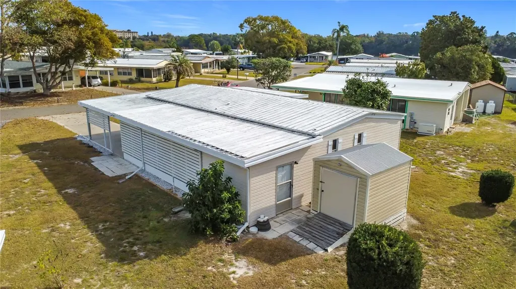1311 Mohawk Circle Tavares FL 32778