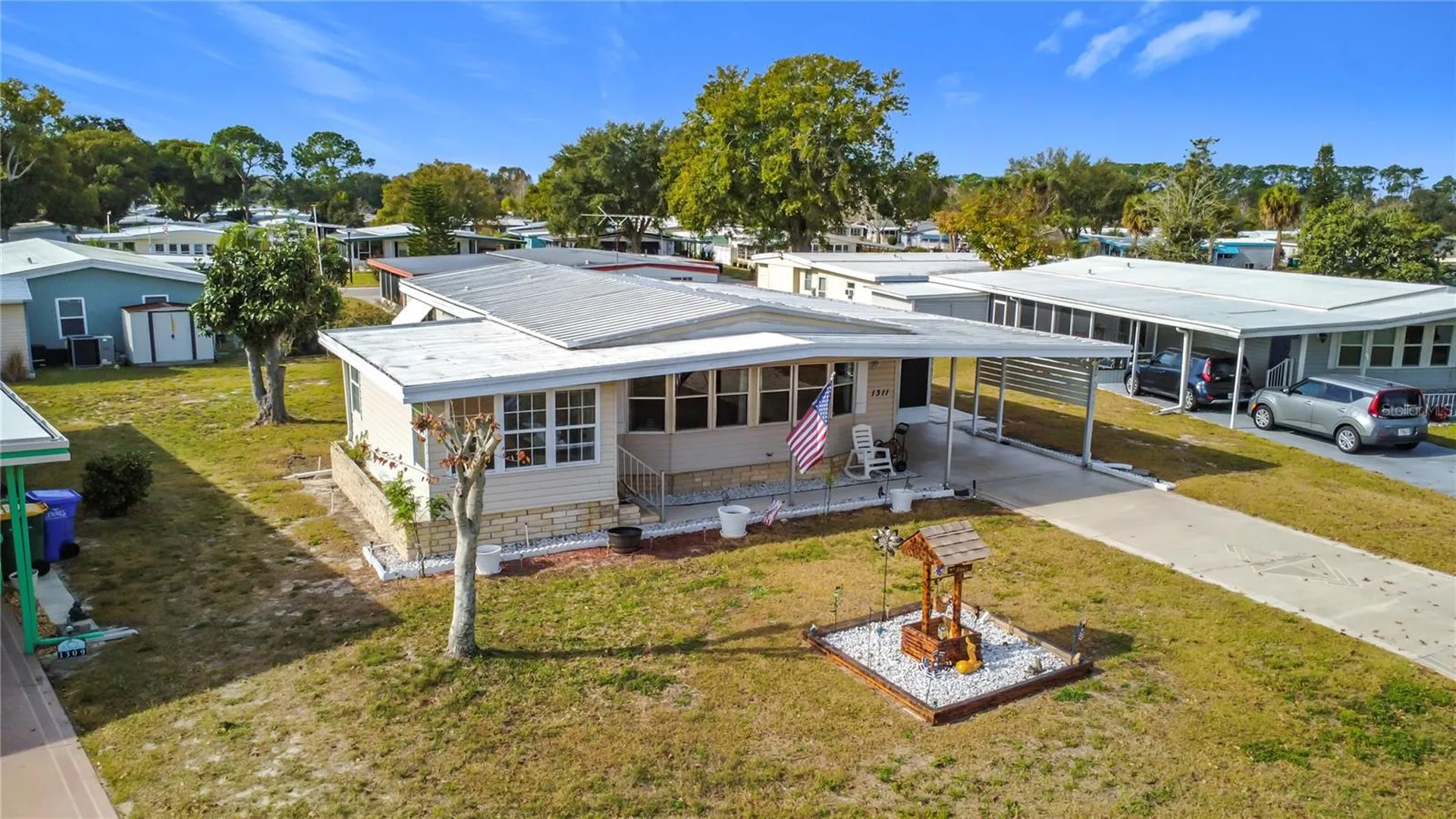 1311 Mohawk Circle Tavares FL 32778
