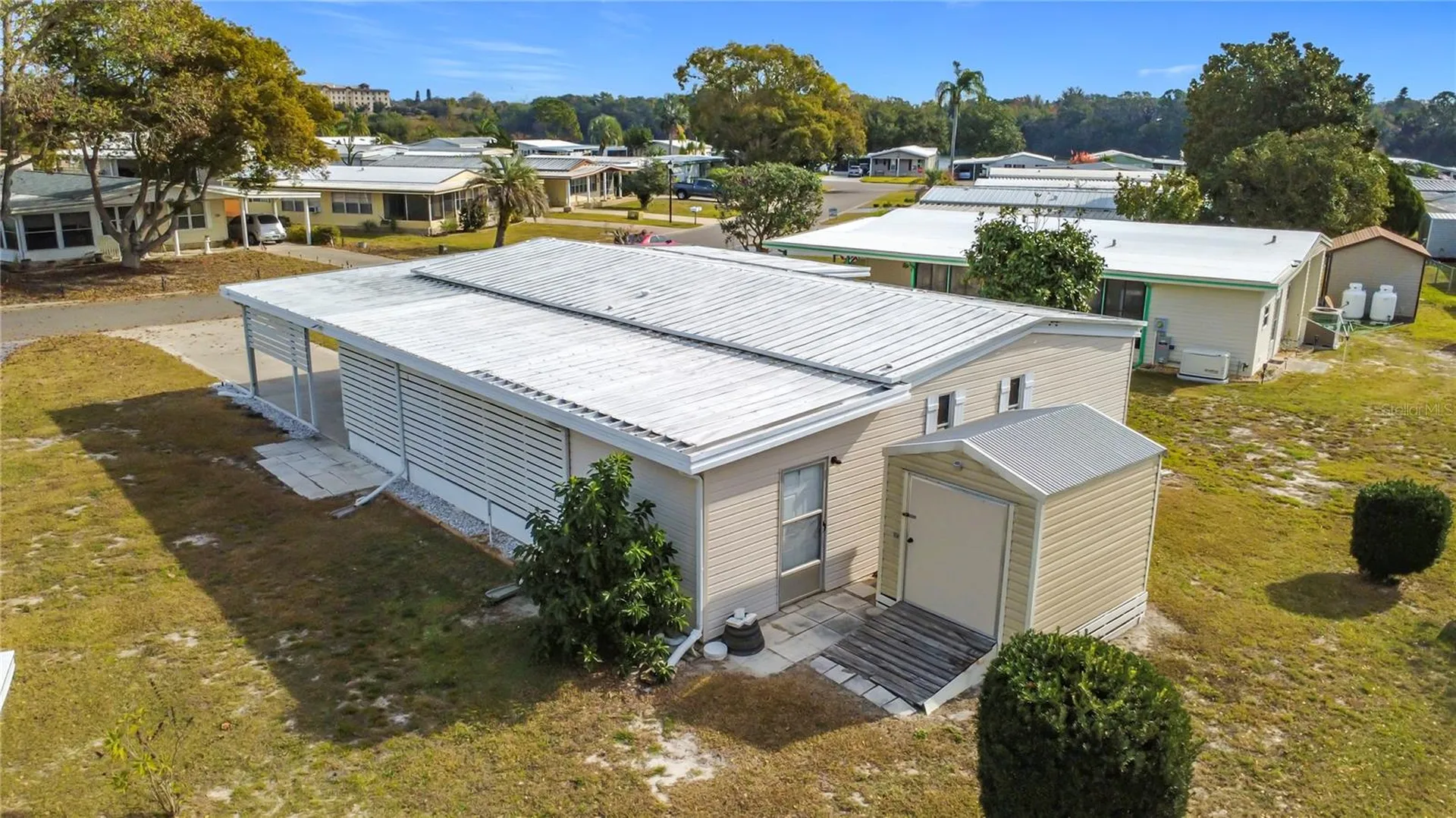 1311 Mohawk Circle Tavares FL 32778