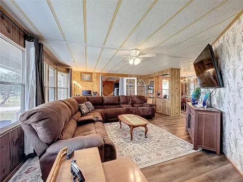 1311 Mohawk Circle Tavares FL 32778