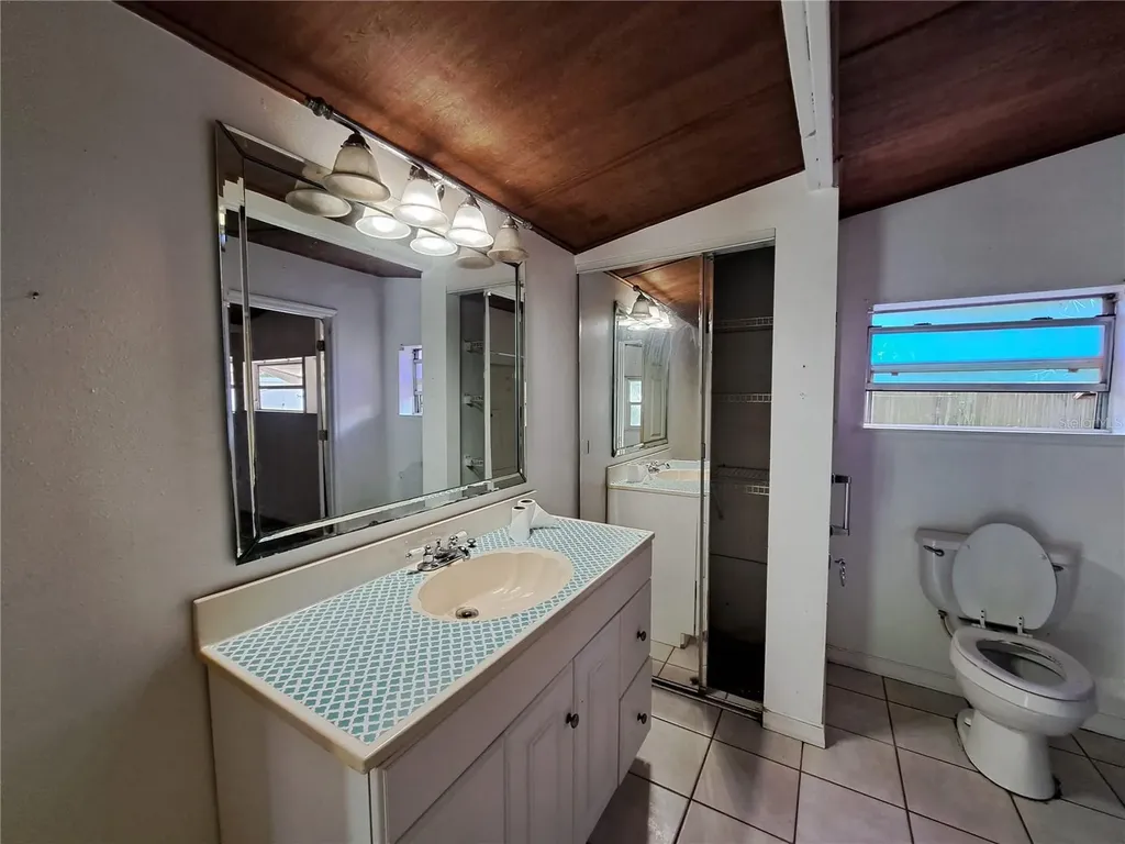 1040 65th Street S South Pasadena FL 33707