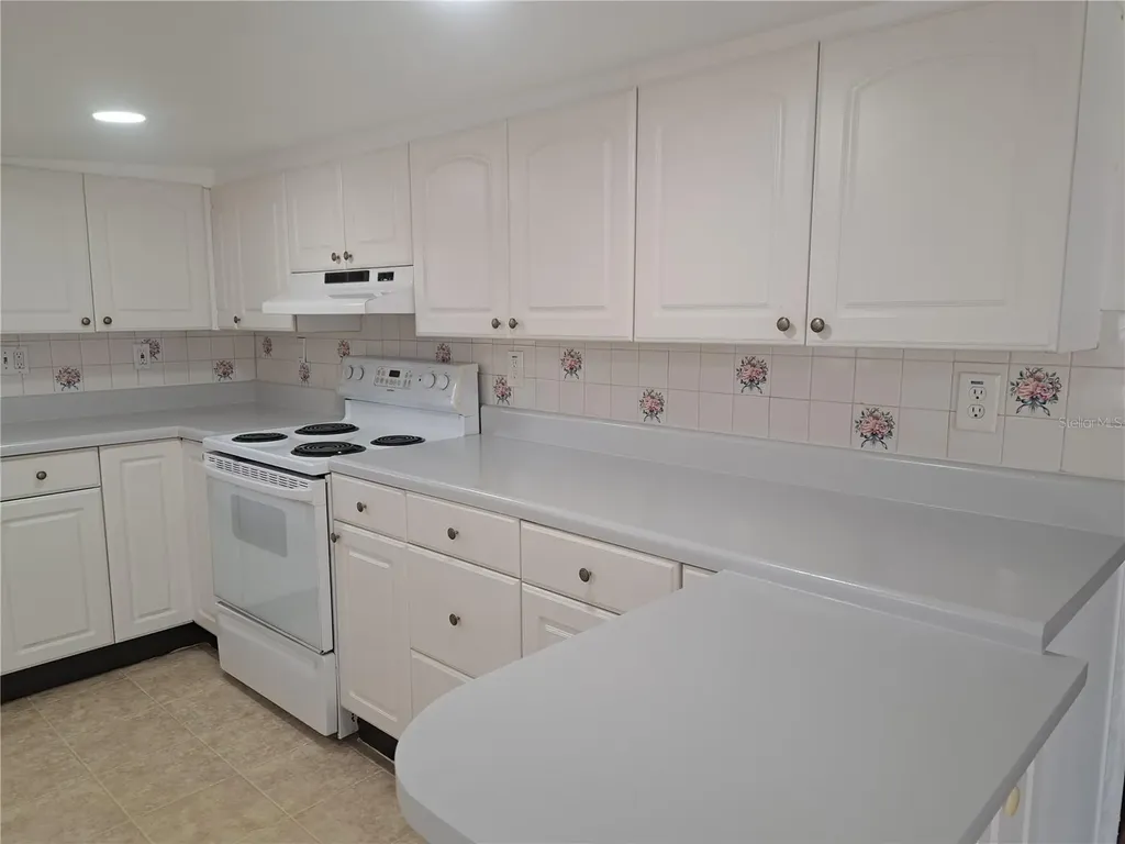 1040 65th Street S South Pasadena FL 33707