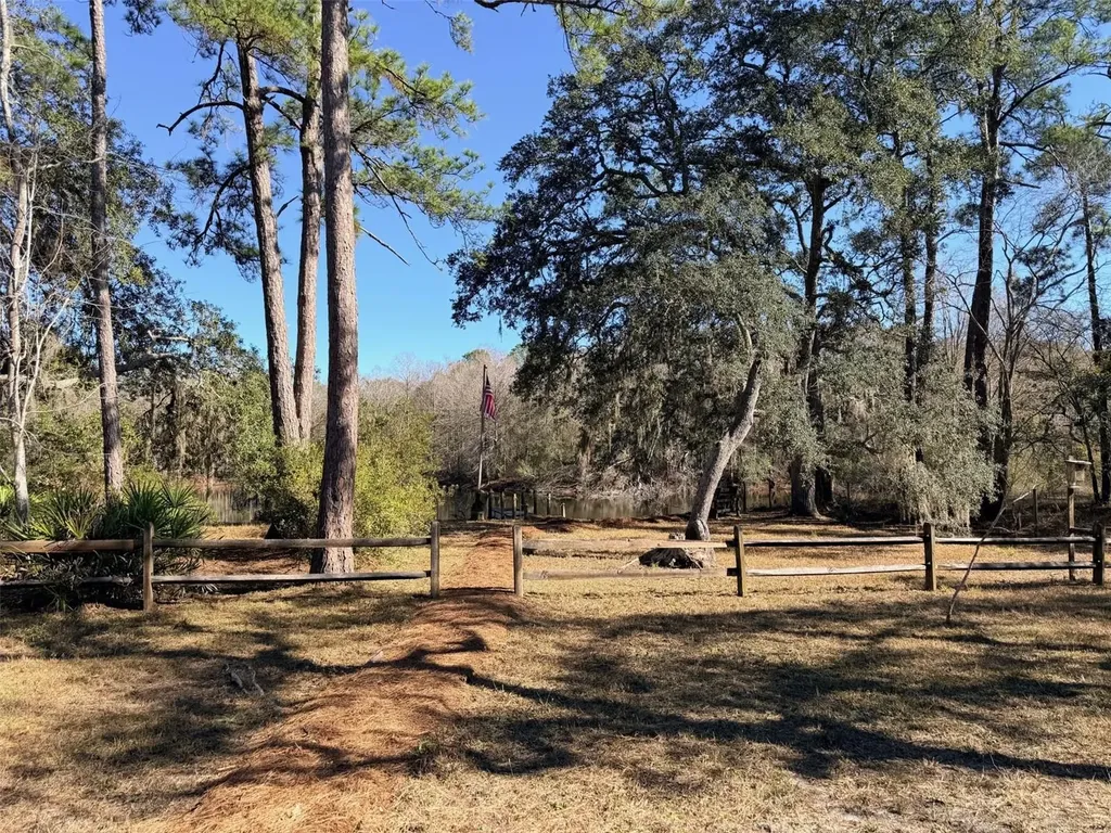 127 SE 930 Street Old Town FL 32680