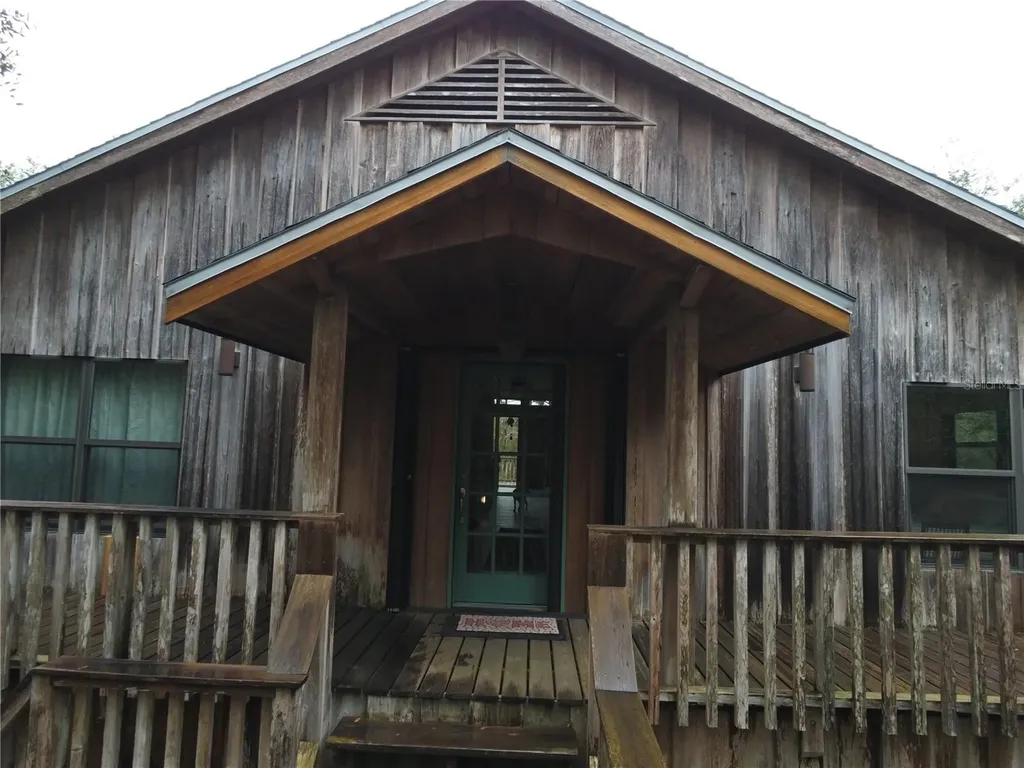 127 SE 930 Street Old Town FL 32680