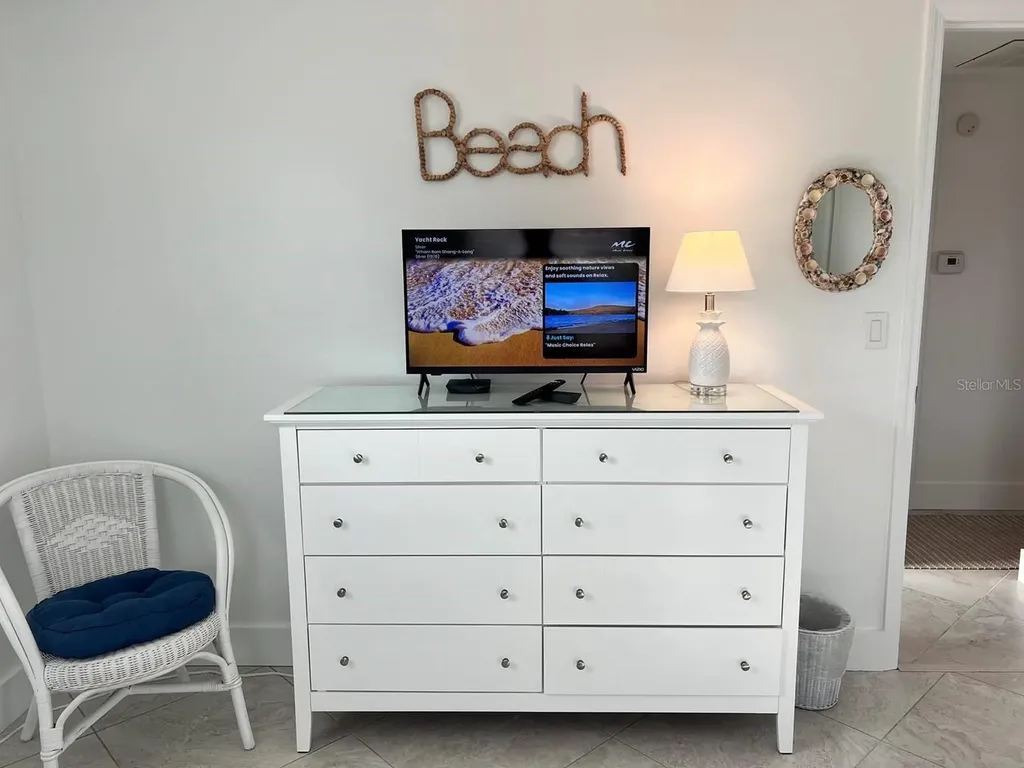 6154 Midnight Pass Road Sarasota FL 34242