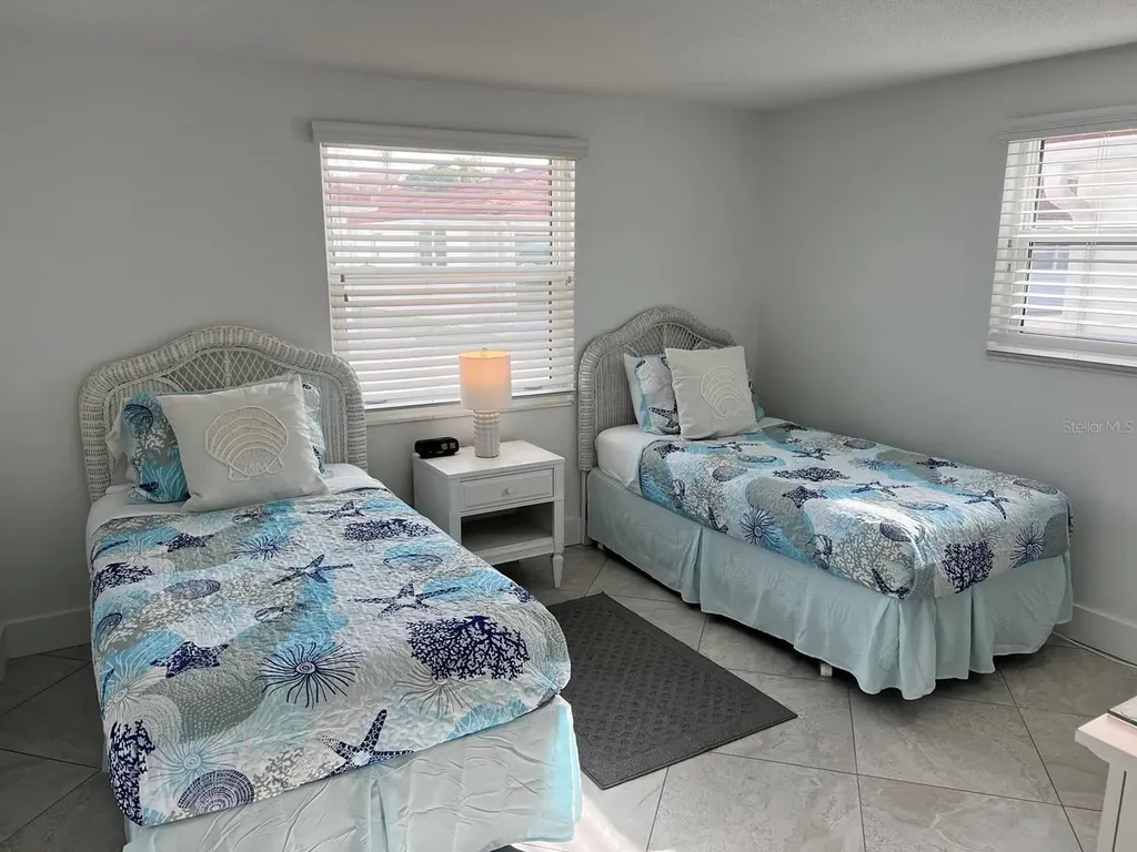 6154 Midnight Pass Road Sarasota FL 34242