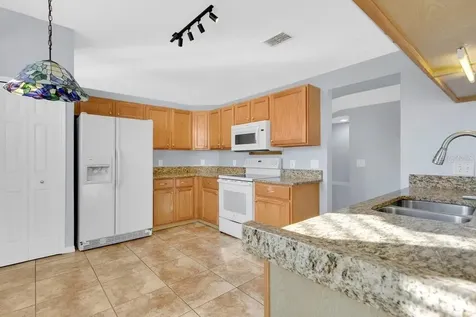 8102 Country Run Parkway Orlando FL 32818
